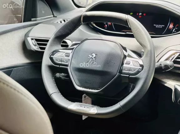 Peugeot 5008 GT 2022 - Giá 899tr