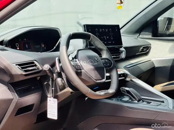 Peugeot 5008 GT 2022 - Giá 899tr