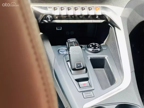 Peugeot 5008 GT 2022 - Giá 899tr