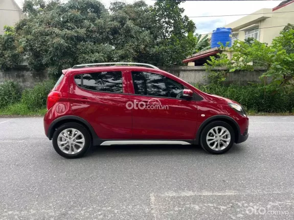 VinFast Fadil Cao cấp 2020 - 1.4 AT. Máy số keo chỉ ziin Nội ngoại thất rất mới. Màn hình, cam lùi đủ. Lốp theo xe còn ngu