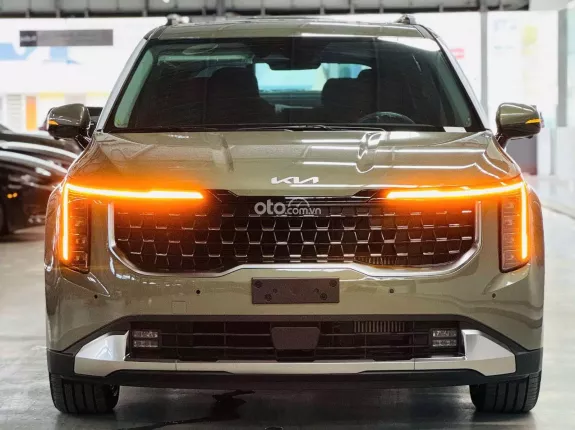 Kia Carnival 2.2D Signature 2025 - TẶNG NGAY 1 NĂM BHVC DÀNH CHO KH KHU VỰC HCM