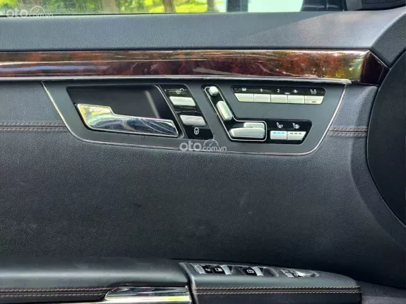 Mercedes-Benz S63 2011 - V8 5.5 biTURBO