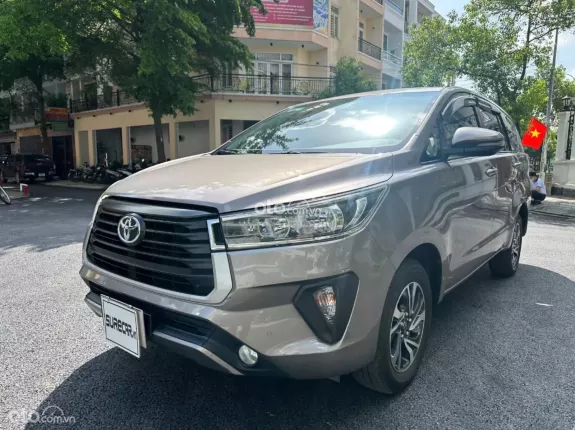 Toyota Innova 2.0E 2021 - Xe gia đình