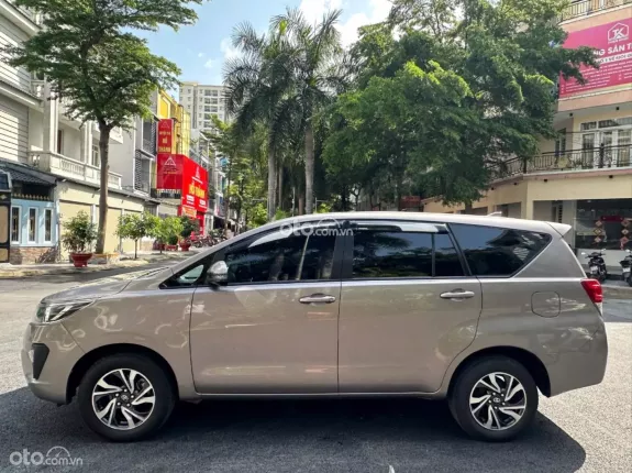 Toyota Innova 2.0E 2021 - Xe gia đình