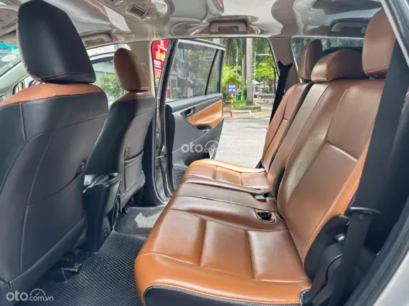 Toyota Innova 2.0E 2018 - MPV bền bỉ, tiết kiệm nhiên liệu