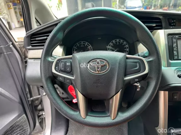 Toyota Innova 2.0E 2018 - MPV bền bỉ, tiết kiệm nhiên liệu