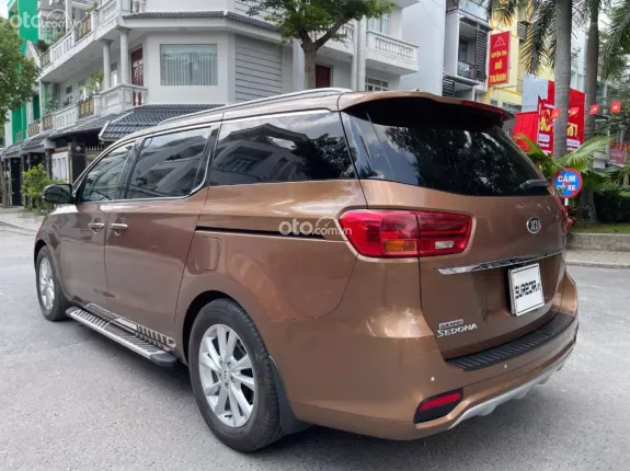 Kia Sedona 3.3 GATH 2019 - Máy xăng bản full