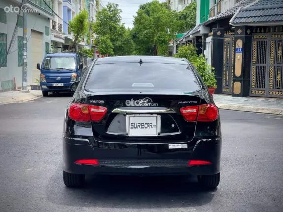 Hyundai Avante 1.6 AT 2012 - Full Đồ chơi