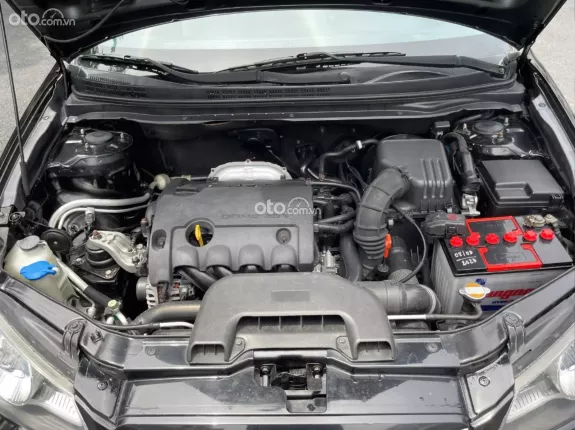 Hyundai Avante 1.6 AT 2012 - Full Đồ chơi