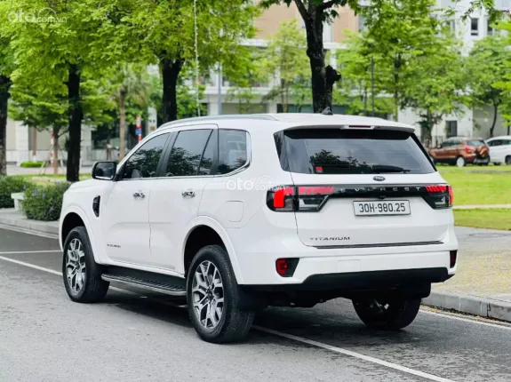 Ford Everest 2022 - Một chủ từ mới biển hà nội full lịch sử hãng