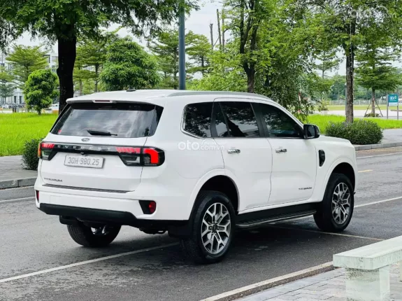 Ford Everest 2022 - Một chủ từ mới biển hà nội full lịch sử hãng