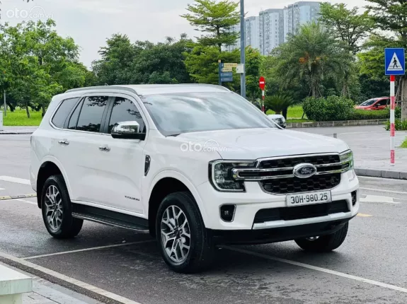 Ford Everest 2022 - Một chủ từ mới biển hà nội full lịch sử hãng