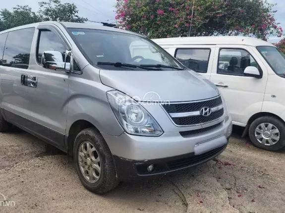 Hyundai Grand Starex 2.4 AT 2008 - Số tự động máy dầu
