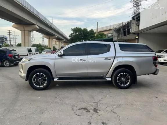 Mitsubishi Triton 4×4 AT MIVEC PREMIUM 2021 - Odo 12 vạn giá 635 triệu