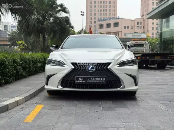 Lexus ES 300h 2022 - Số km lăn bánh cực thấp, như xe mới