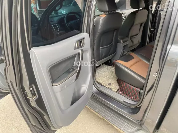 Ford Ranger Wildtrak 3.2 4x4 AT 2017 - Bán tải chất lượng cao, kiểu dáng thể thao
