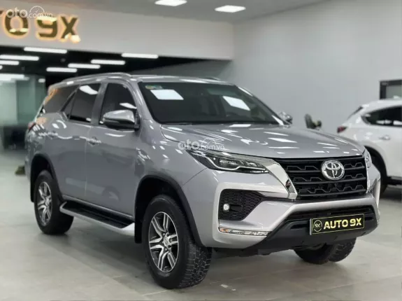 Toyota Fortuner 2.4G 4x2 AT  2022 - Xe lướt chất lượng, ODO thấp, giá cực tốt