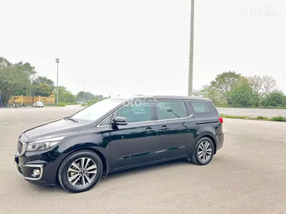 Kia Sedona 2.2 DATH 2018 - Odo 84000 km