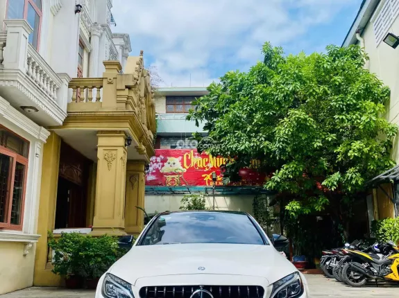 Mercedes-Benz C300 AMG 2015 - Xe bền bỉ, bảo hành đầy đủ