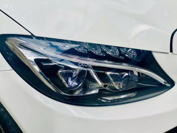 Mercedes-Benz C300 AMG 2015 - Xe bền bỉ, bảo hành đầy đủ