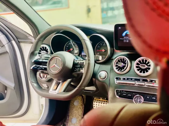 Mercedes-Benz C300 AMG 2015 - Xe bền bỉ, bảo hành đầy đủ