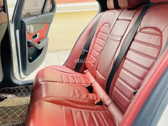 Mercedes-Benz C300 AMG 2015 - Xe bền bỉ, bảo hành đầy đủ