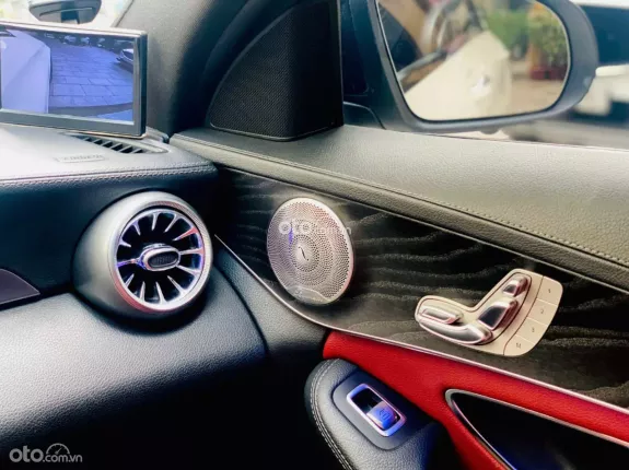 Mercedes-Benz C300 AMG 2015 - Xe bền bỉ, bảo hành đầy đủ