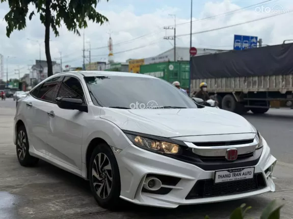 Honda Civic 1.8 E 2018 - Odo 11 vạn