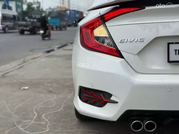 Honda Civic 1.8 E 2018 - Odo 11 vạn