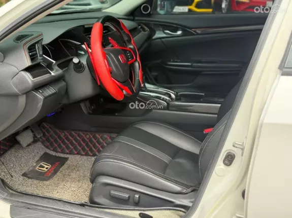 Honda Civic 1.8 E 2018 - Odo 11 vạn