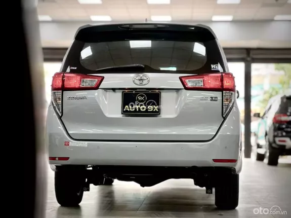 Toyota Innova 2.0E 2022 - MPV tiết kiệm nhiên liệu với thiết kế hiện đại