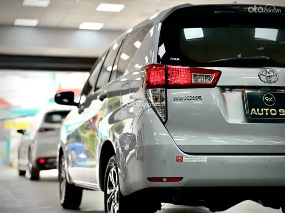 Toyota Innova 2.0E 2022 - MPV tiết kiệm nhiên liệu với thiết kế hiện đại