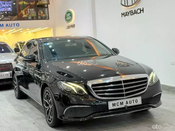 Mercedes-Benz GLC 300 2019 - Một chủ từ mới, full lịch sử hãng