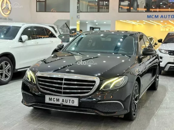 Mercedes-Benz GLC 300 2019 - Một chủ từ mới, full lịch sử hãng