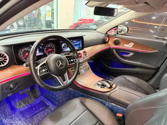 Mercedes-Benz GLC 300 2019 - Một chủ từ mới, full lịch sử hãng