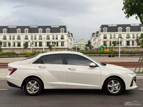 Hyundai Accent 1.5 AT đặc biệt 2024 - Xe đẹp chạy ít