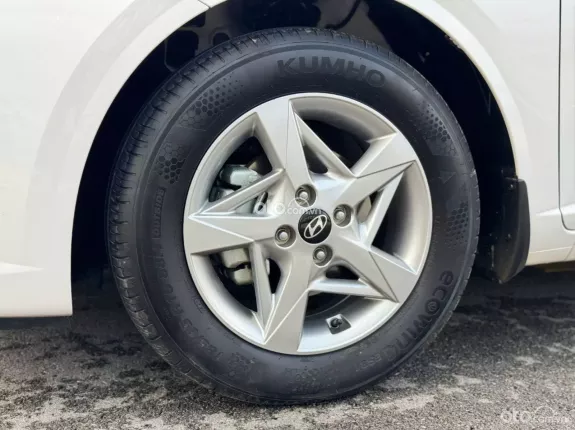 Hyundai Accent 1.5 AT đặc biệt 2024 - Xe đẹp chạy ít