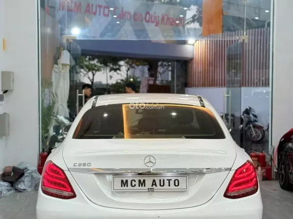 Mercedes-Benz C250 Exclusive 2016 - Chủ xe mới bảo dưỡng lớn về chỉ sẵn đổ xăng là chạy