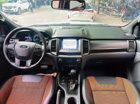 Ford Ranger Wildtrak 3.2 4x4 AT 2017 - Cần bán xe bán tải 1 chủ, giá tốt