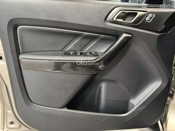Ford Everest 2.0L ST5 6AT 2WD Titanium 2018 - Xe địa hình mạnh mẽ, phù hợp mọi cung đường