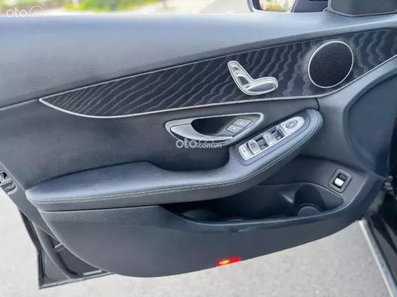 Mercedes-Benz C200 2.0 AT 2016 - Odo 7 vạn km