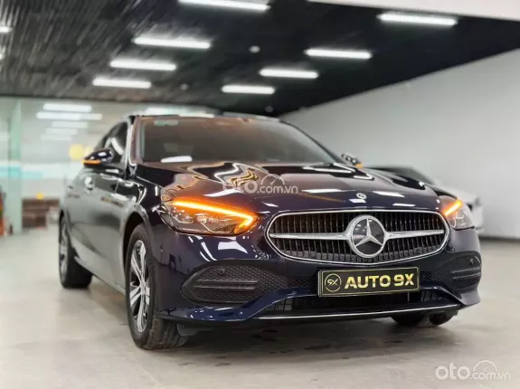 Mercedes-Benz C200 Avantgarde Plus 2021 - Nội thất sang trọng, thiết kế tinh tế