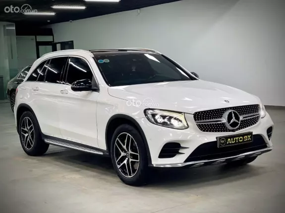 Mercedes-Benz GLC 300 4Matic 2018 - Xe đẹp, ODO thấp, giá cực tốt