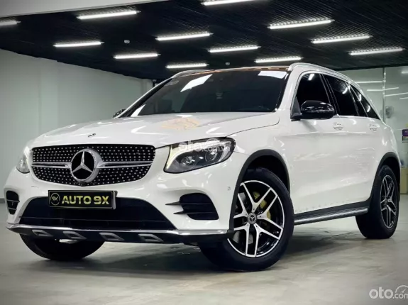 Mercedes-Benz GLC 300 4Matic 2018 - Xe đẹp, ODO thấp, giá cực tốt