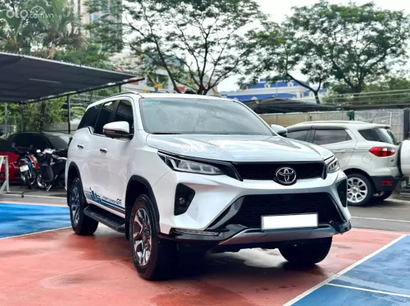 Toyota Fortuner 2.4 AT 4x2 Legender 2024 - Toyota Fortuner Legender 2.4L 4x2 AT 2024