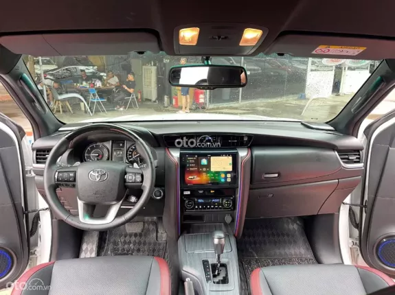 Toyota Fortuner 2.4 AT 4x2 Legender 2024 - Toyota Fortuner Legender 2.4L 4x2 AT 2024