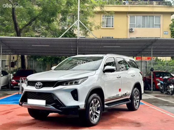 Toyota Fortuner 2.4 AT 4x2 Legender 2024 - Toyota Fortuner Legender 2.4L 4x2 AT 2024