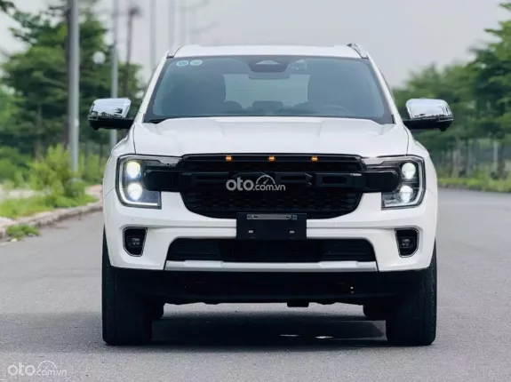 Ford Everest 2.0L ST5 10AT 4x4 Titanium 2022 - E này ko có điểm chê