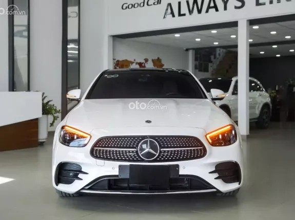 Mercedes-Benz E300 AMG 2021 - Xe lướt siêu đẹp, chất lượng như mới