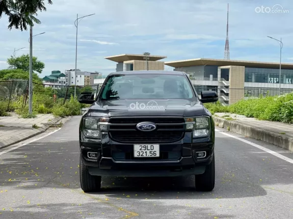 Ford Ranger XLS 2.0L 4x4 AT 2022 - Xe rất mới
